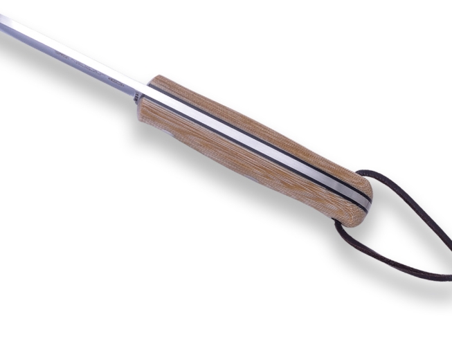 COUTEAU DE BUSHCRAFT ET DE CHASSE...