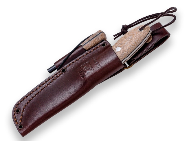 COUTEAU DE BUSHCRAFT ET DE CHASSE...