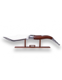 GIANT RATCHET FOLDING KNIFE... 2